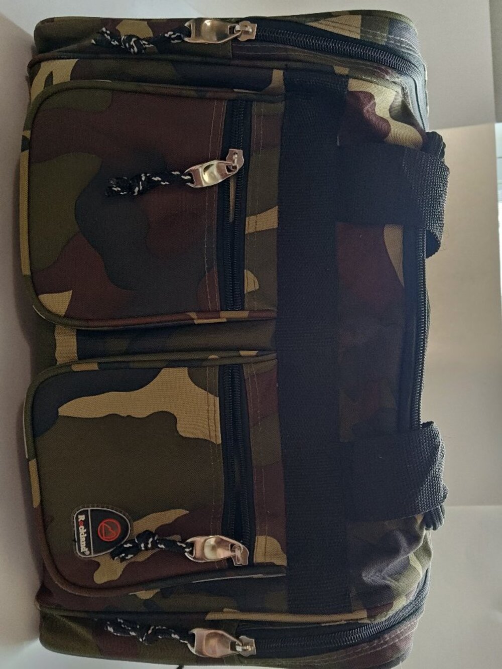 Rockland Camo Duffel Bag, Tavel/Gym Bag, Brown/Black, Good